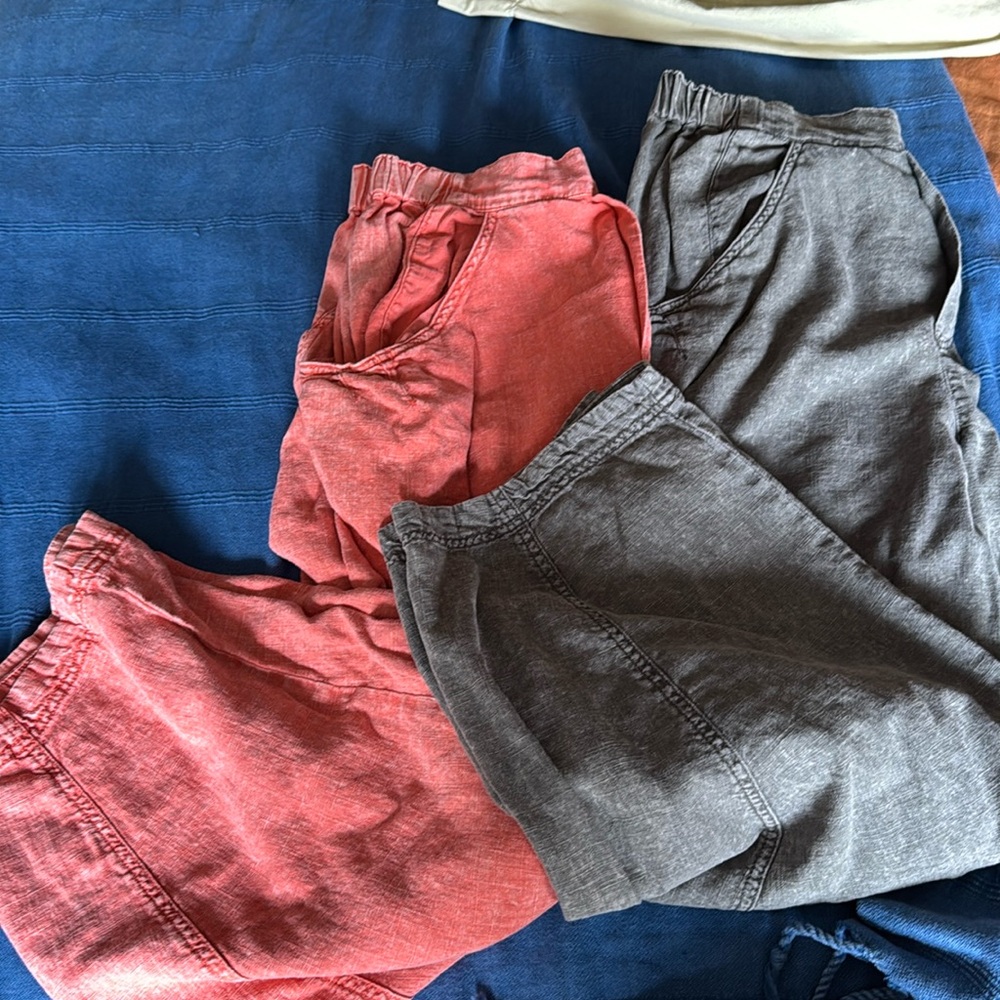 2 Pairs Free People high road barrel pants size medium